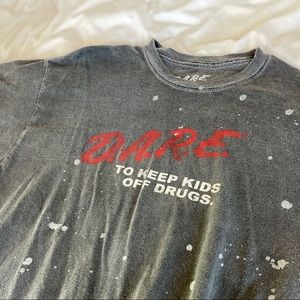VINTAGE DARE GRAPHIC TEE